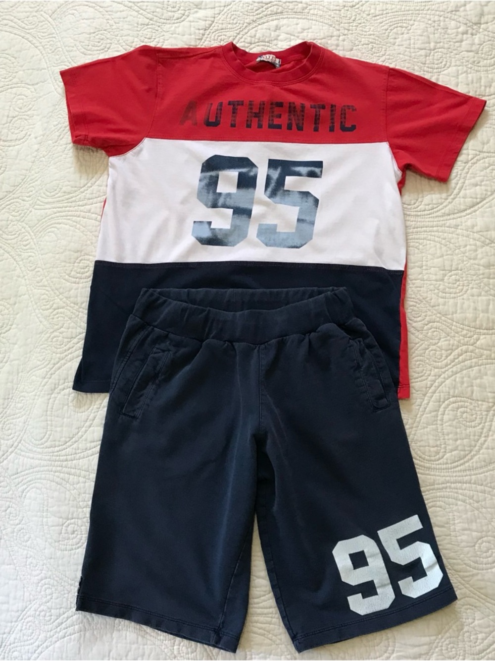 Authentic 95 cotton set for boys tee shirt & drawstring shorts size L